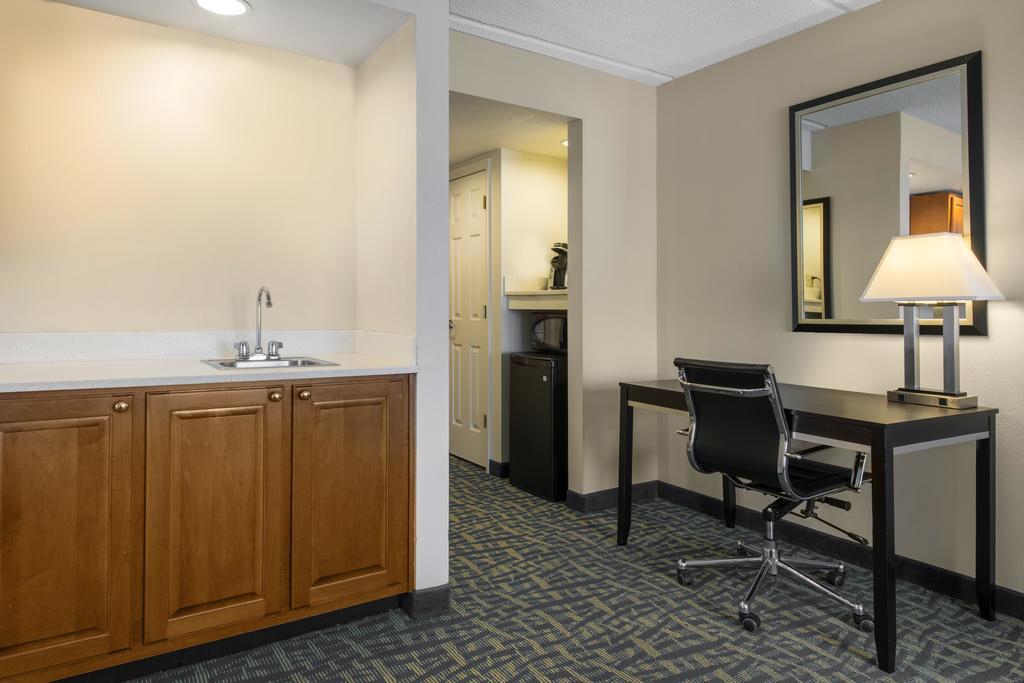 Holiday Inn Savannah South - I-95 Gateway By Ihg Джорджтаун Экстерьер фото